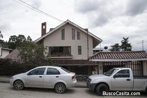 HERMOSA VILLA EN VENTA, SECTOR UDA, ZONA RESIDENCIAL