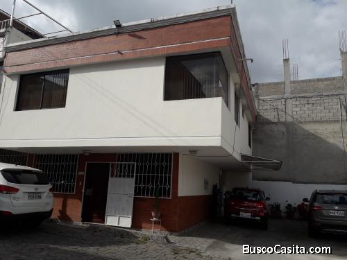 AMAGASI DEL INCA, VENDO CASA 138 M2 DE CONSTRUCCION, 3 HABITACIONES, 3,5 BAÑOS, ESTUDIO, TERRAZA.
