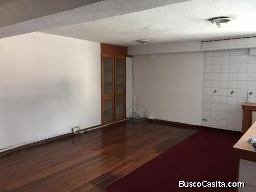 Oficina 62 m2, Av 10 de agosto, sector NNUU