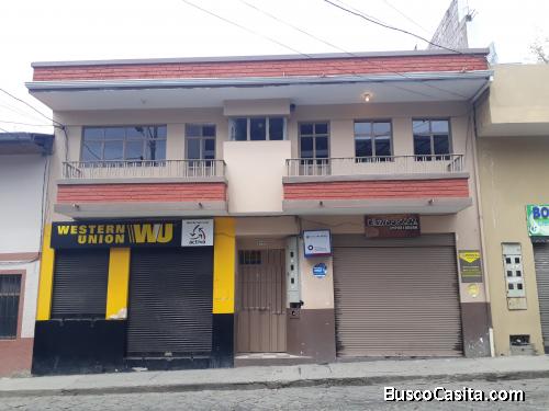 Casa en venta en el Centro de Gualaceo 