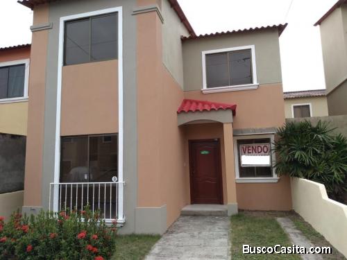 Se vende casa en la Joya Modelo Y por viaje 