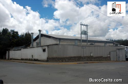 NAVE EN EL PARQUE INDUSTRIAL DE CUENCA