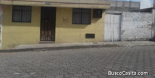 se vende una casa en el sector Nueva Aurora 2 en el sur de Quito