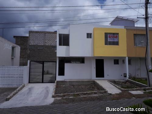 Vendo casa en Latacunga, Cdla. El Bosque