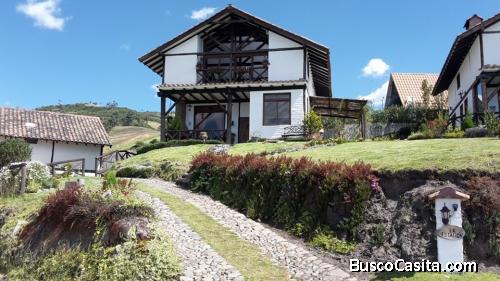 CASA DE CAMPO VÍA A LAGUNAS DE MOJANDA (OTAVALO)
