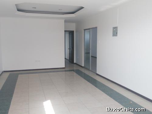 Alquilo oficina en Urdesa Central $1.100