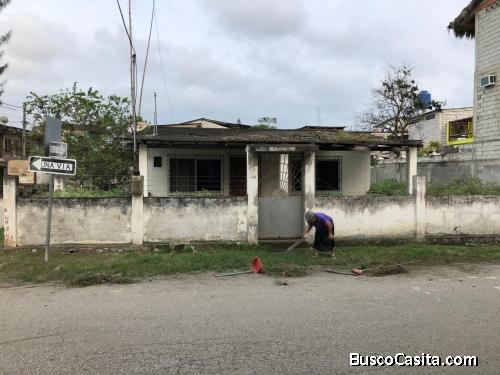 ????Casa en Olón, a una cuadra del mar.
