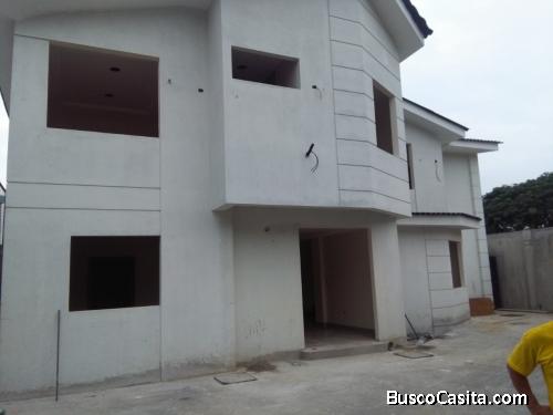 SANTA CECILIA, CONJUNTO CERRADO ESTRENE, GRAN PATIO $175.000