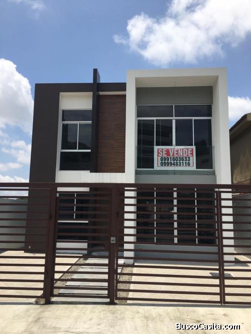 Casa Nueva en Cdla. Las Cumbres 