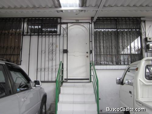 Casa Independiente sector recidencial bien ubicado muy seguro 