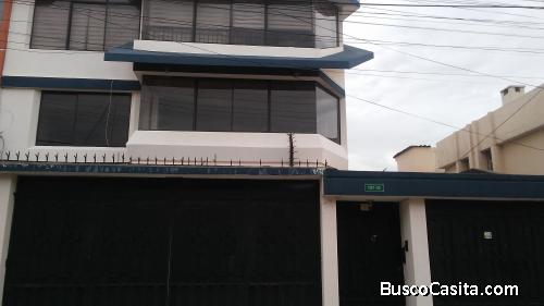 Departamento amplio buena ubicacion