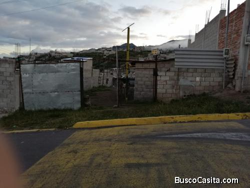 se vende terreno de 300 metros 