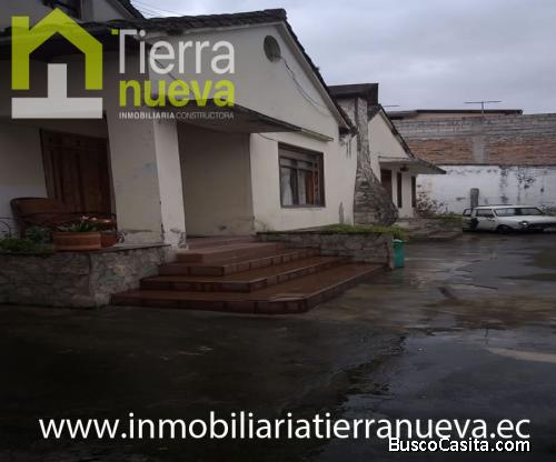 SE VENDE HERMOSA PROPIEDAD EN EL CENTRO DE OTAVALO