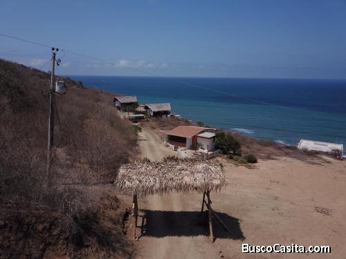 Hermoso conjunto de cabañas en alquiler frente al mar. 