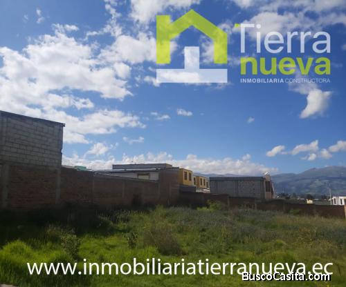 SE VENDE TERRENO EN CAYAMBE, CERCA AL MERCADO DIARIO