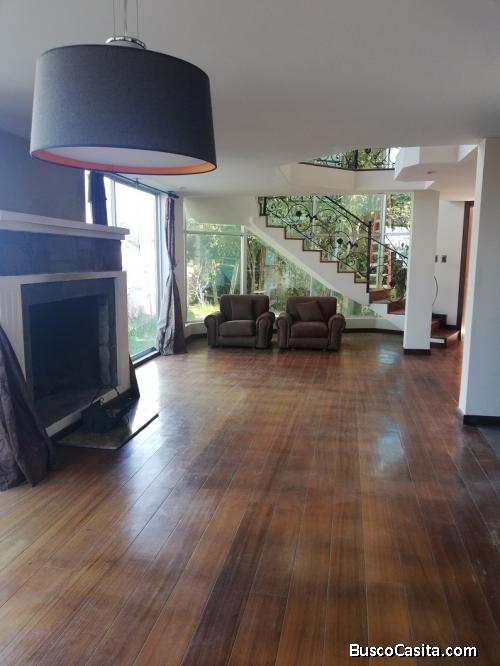 CASA MODERNA EQUIPADA CON LINEA BLANCA QUITO AL NORTE