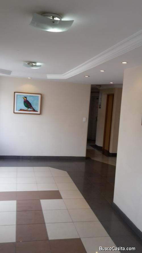 RENTO DEPARTAMENTO CERCA DEL REDONDEL DEL CICLISTA(UDLA)