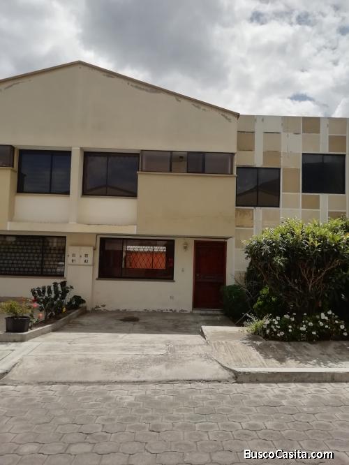 Vendo casa en conjunto residencial 
