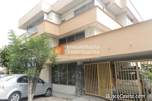 SE VENDE CASA CON TERRENO AMPLIO EN LA AV. HEROES DE VERDELOMA