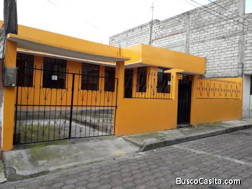 Vendo casa, sector Ciudadela Ibarr, cerca de la principal (Martha Bucaran)