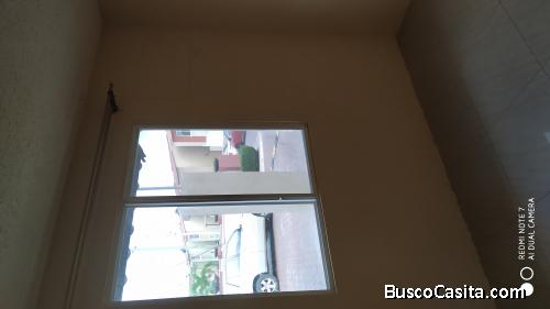 Vive en un lugar tranquilo