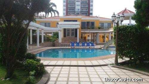 TONSUPA, venta de hostería frente al mar, esquinera, 3.400m2 de terreno, 600 de construcción 