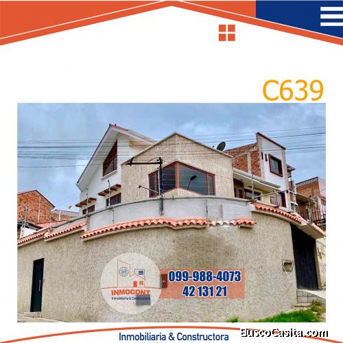 Amplia casa de 3 pisos, acabados de primera