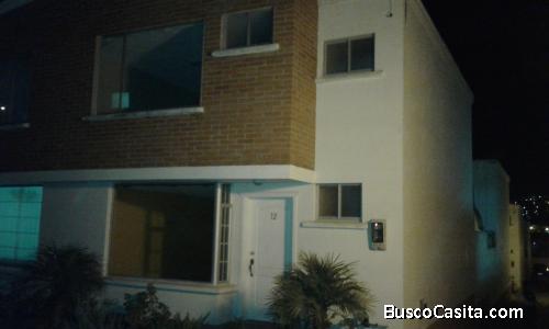 ARRIENDO CASA EN CONJUNTO RESIDENCIAL (15 CASAS)