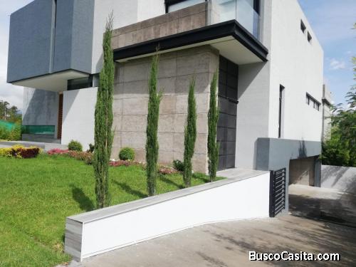 CASA EN VENTA URBANZACIÓN PANCHO SALAS CUMBAYA - TUMBACO