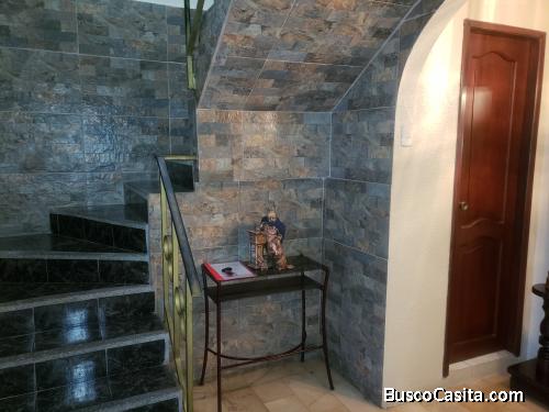 Garzota , (Avicola Fernandez) 2 plantas Comercial y Residencial