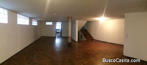 CASA DE VENTA EN LA RUMIÑAHUI