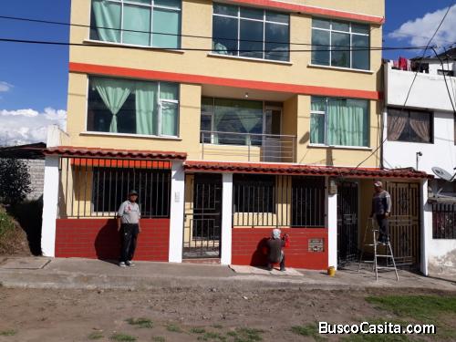 SE ARRIENDA  UN DEPARTAMENTO CON TRES DORMITORIOS