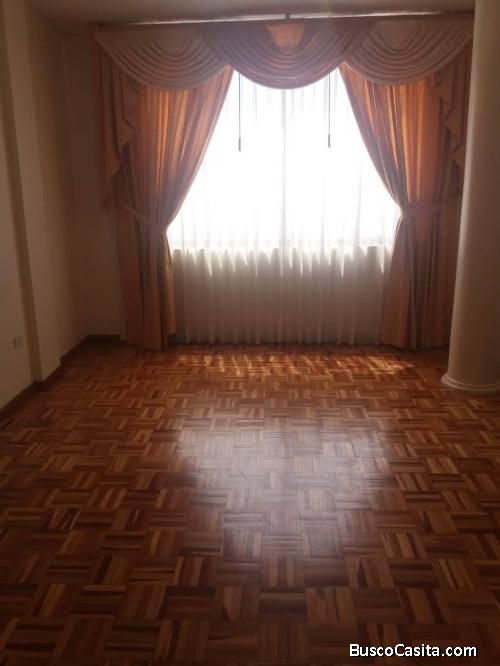 se arrienda lindo departamento