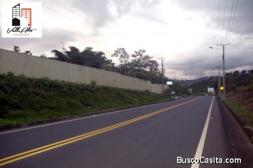 MOTEL DE VENTA EN MACAS