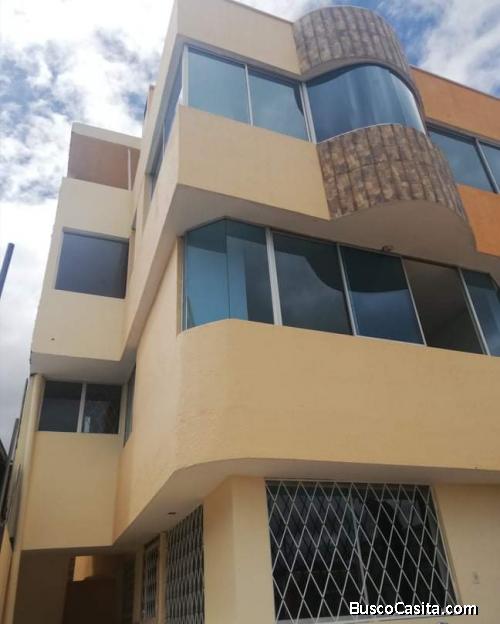 VENDO O CAMBIO HERMOSA CASA DE 3 PISOS 