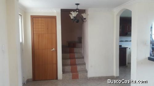CASA  EN CONJUNTO CERRADO