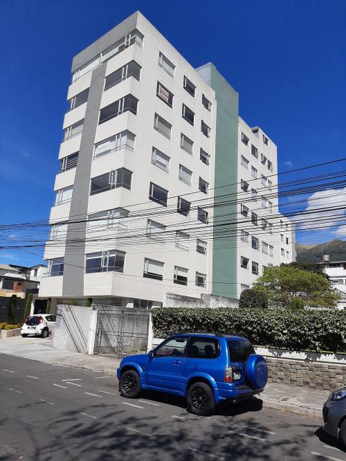 Departamento nuevo de venta, sector UTE, 3 alcobas, 2 estacionamientos