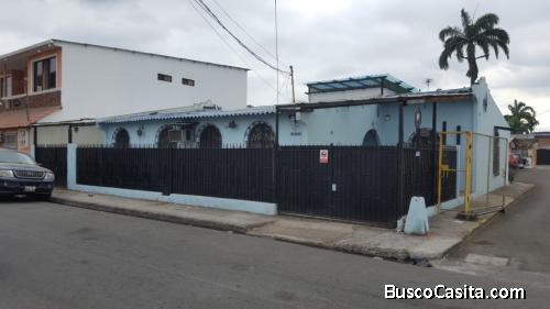 Se vende villa en la alborada, cuarta etapa