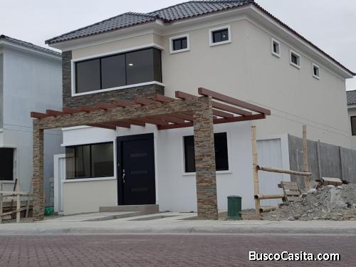 Vía Costa Urbanización Punta Esmeralda preciosa casa estreno