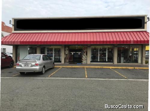 Vendo 5 locales comerciales en Centro Comercial Gran Albocentro