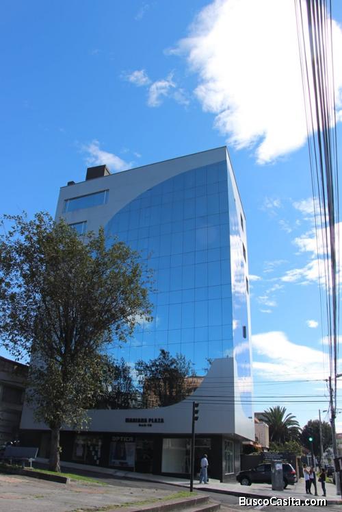 SE VENDE OFICINA, SECTOR CLINICA INTERNACIONAL