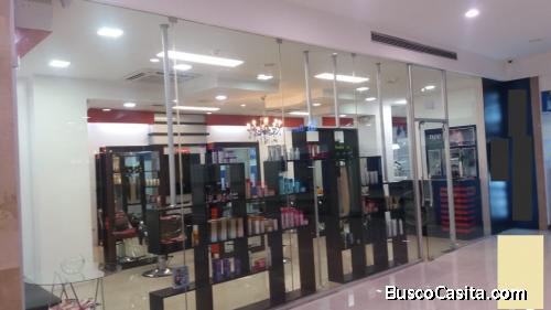 Vendo reconocido Salón de Belleza en lujoso Centro comercial de Guayaquil