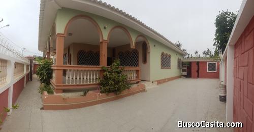 En Alquiler Amplia Casa Cerca Al Supermaxi