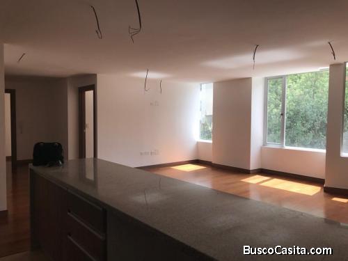 De venta hermoso departamento por estrenar en Edificio Metrópolis Monteserrín