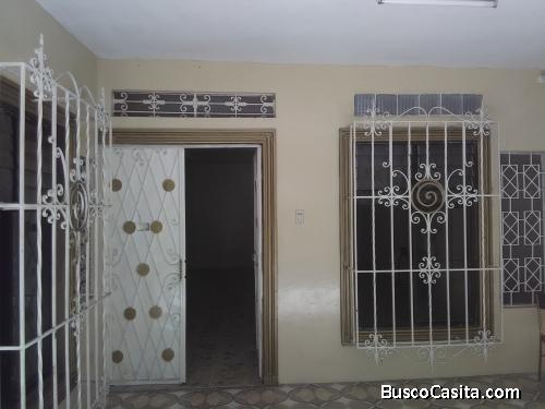 Alquilo departamento 