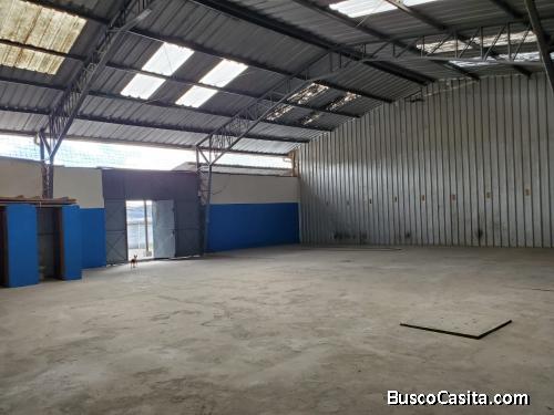 ARRIENDO GALPON 300m2 SECTOR INDUSTRIAL