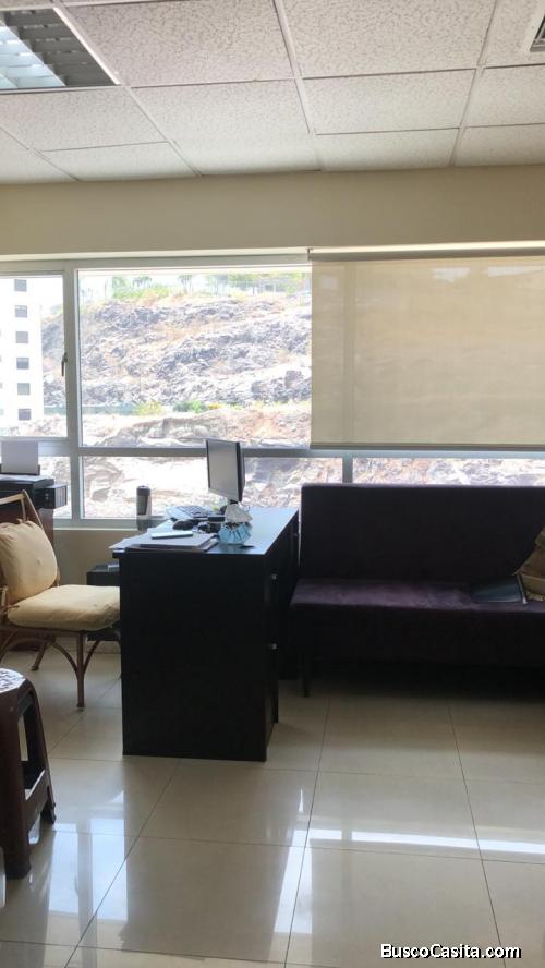 VENTA DE OFICINA 47 MTS2 SECTOR JUAN TANCA MARENGO 