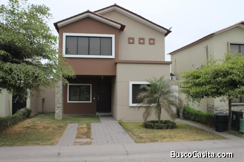 CASA EN CIUDAD CELESTE AMOBLADA A ESTRENAR 