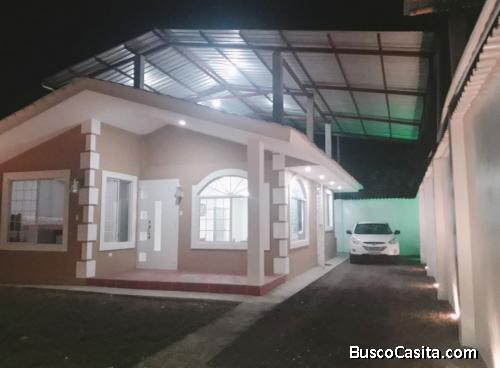 Hermosa casa en venta la mana 