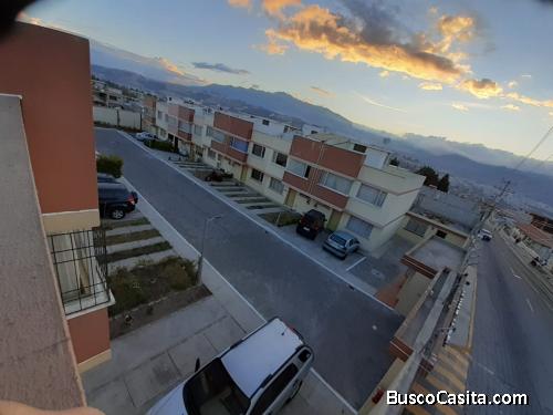 VENDO CASA DE DOS PLANTAS